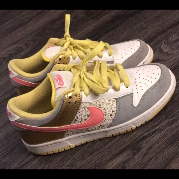 Nike Shoes - air force ones classic.